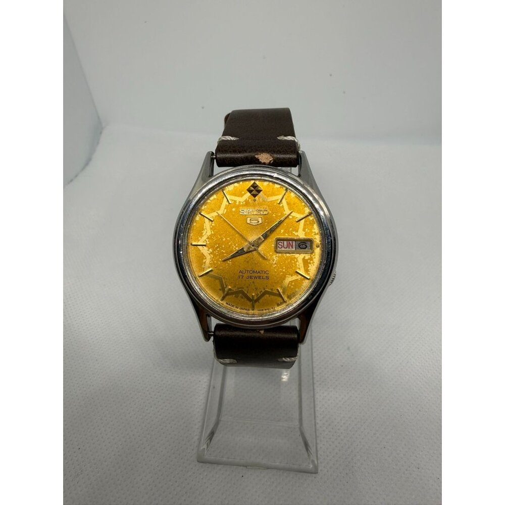 Vintage Seiko 5 Automatic Watch Yellow Dial 21 Jewels Stainless Steel Case Brown